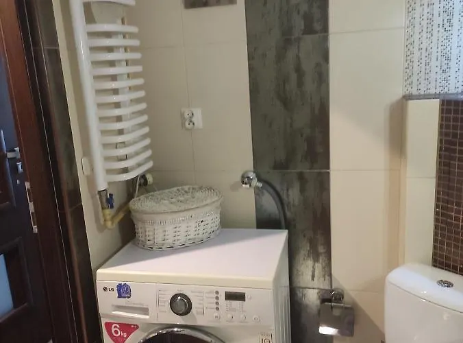 U Sylvie アパート *